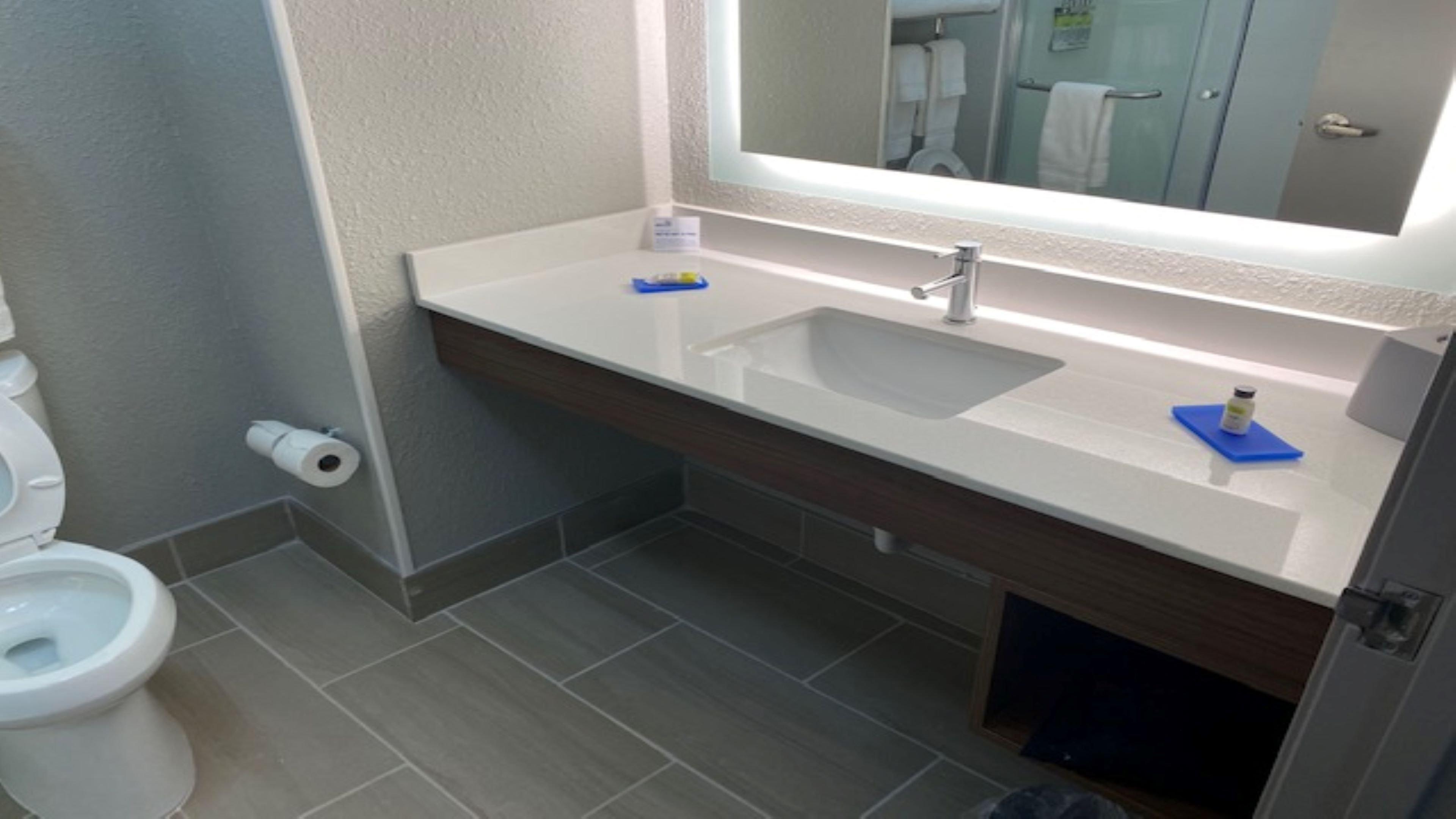 Holiday Inn Express & Suites - Enterprise By Ihg Exteriör bild