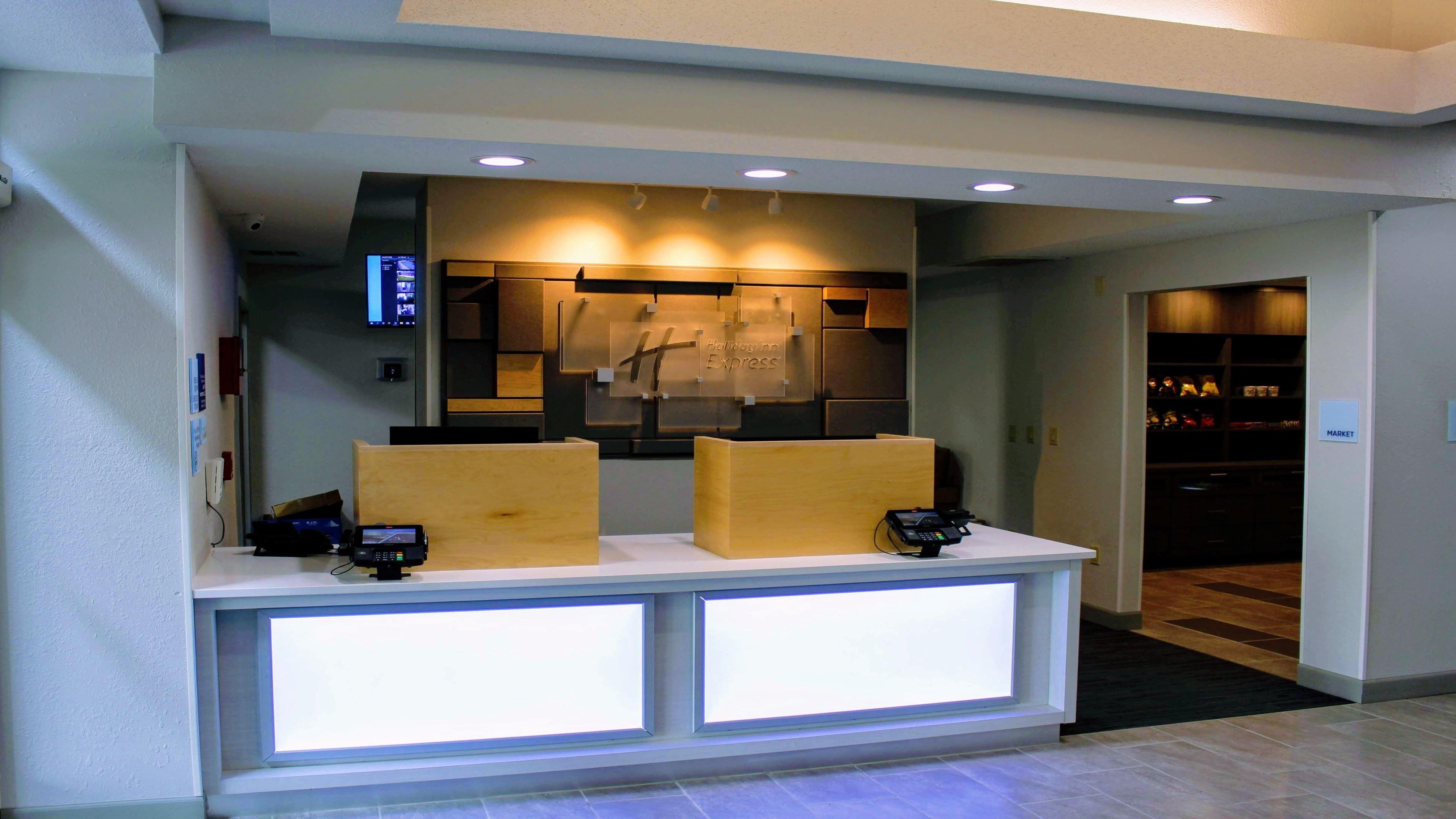 Holiday Inn Express & Suites - Enterprise By Ihg Exteriör bild