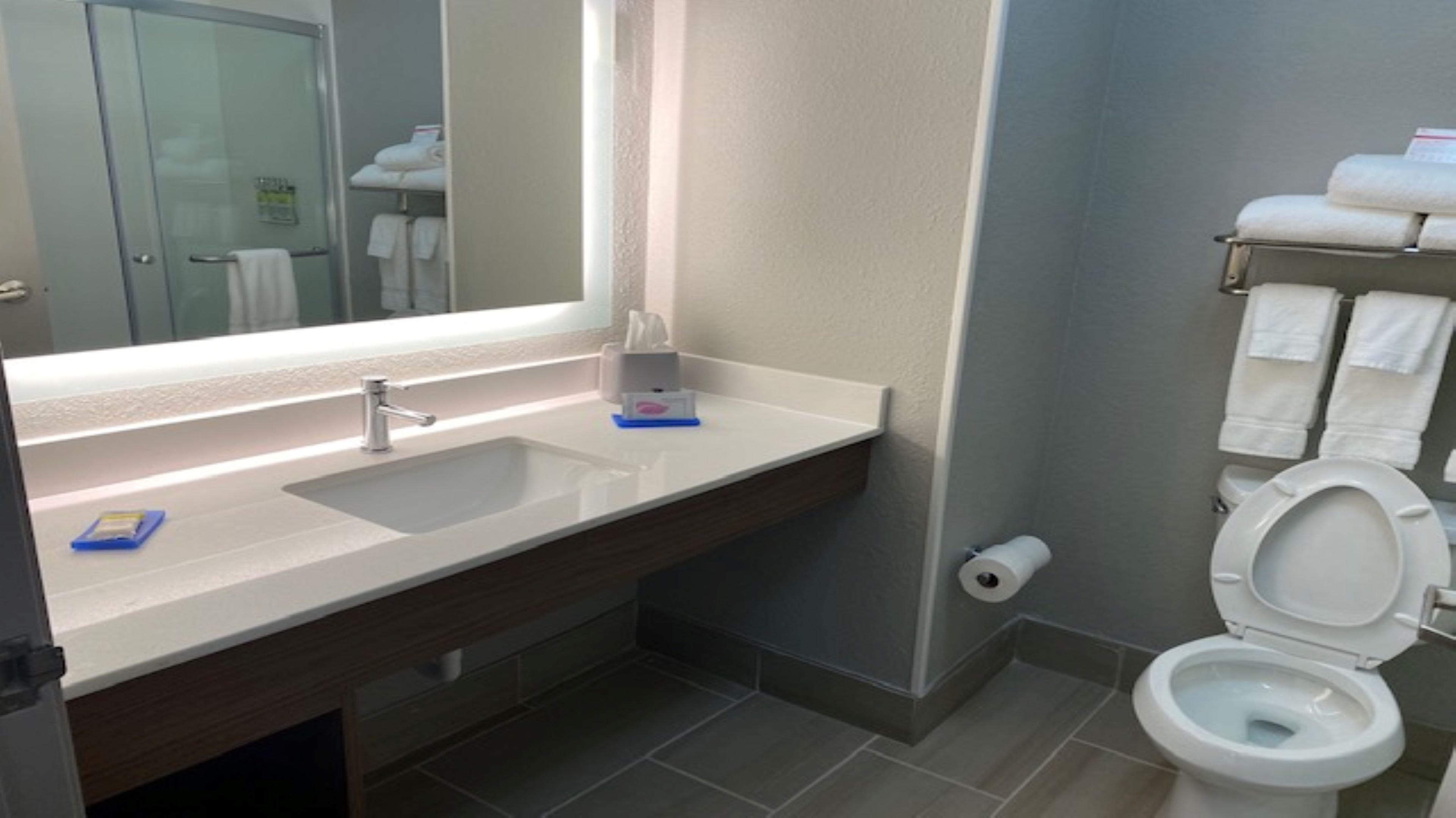 Holiday Inn Express & Suites - Enterprise By Ihg Exteriör bild